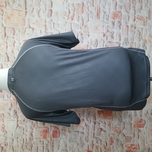 New Reebok Performance T-Shirt - Picture 4 of 11